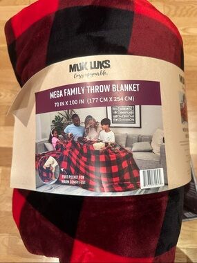 Muk Luks Red & Black Buffalo Plaid Mega Family Throw Blanket